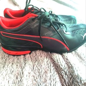 Puma shoes boys size 6C